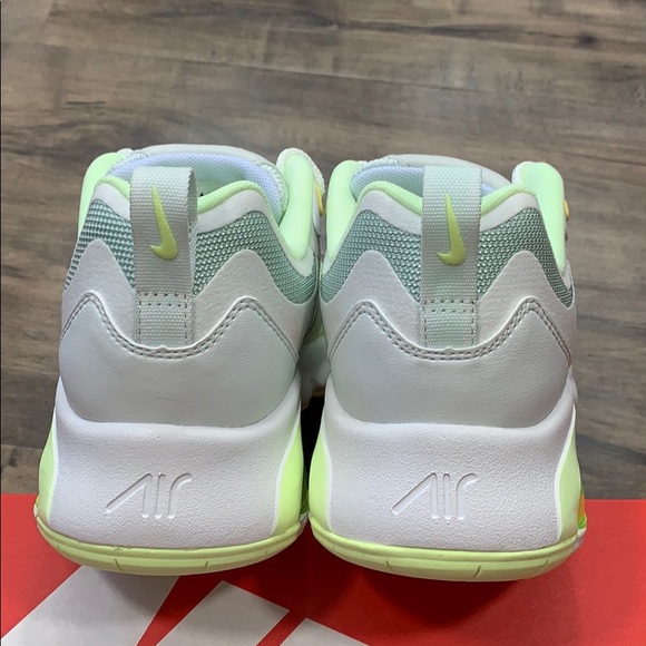 W NIKE AIR MAX 200 - Picture 8 of 16